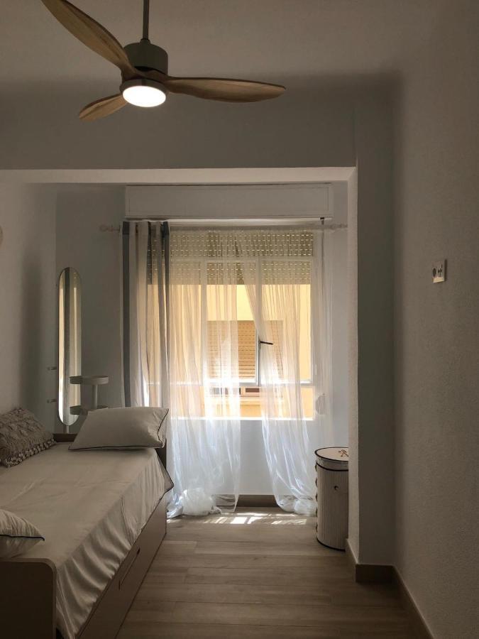 Alojamiento La Colonia Aguilas Exterior photo